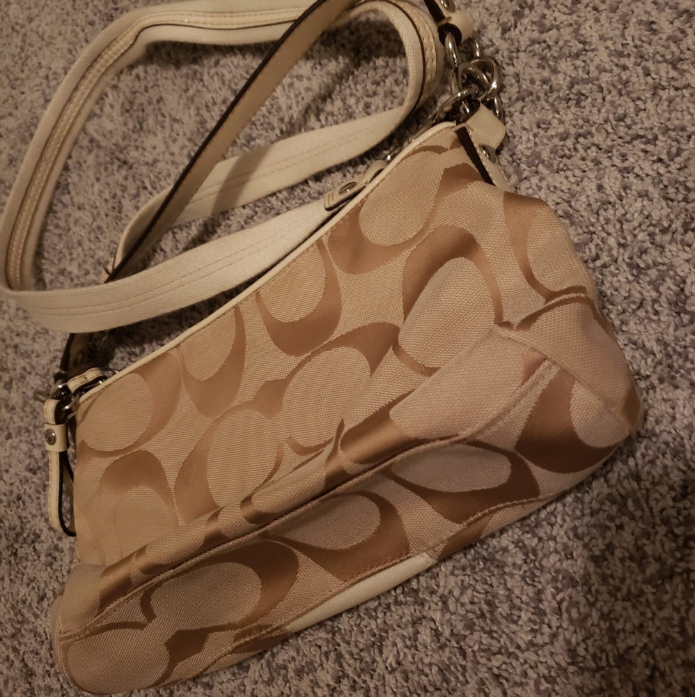 Authentic COACH Tan/White Purse Crossbody
